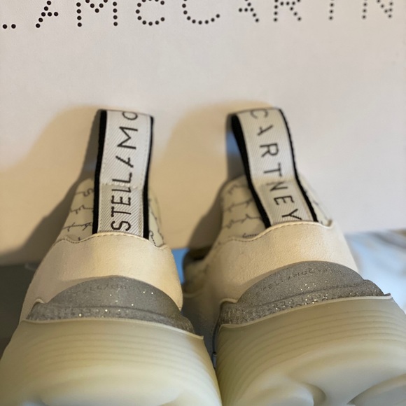 H.P. 🌟🎊🎉Stella McCartney Women's Low-Top Sneakers NWT - Picture 11 of 16